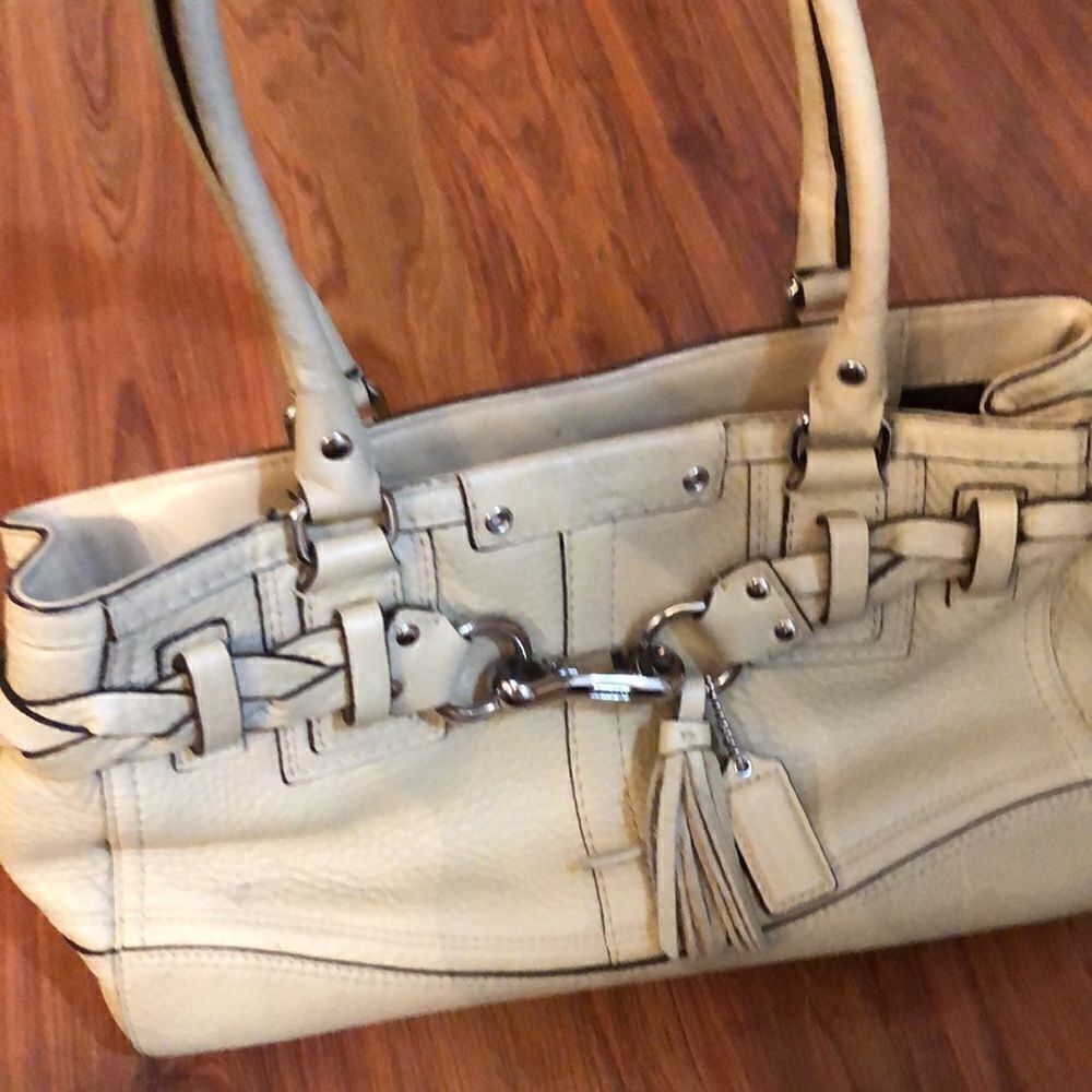 Coach Vintage leather tassel bag. - Picture 14 of 14